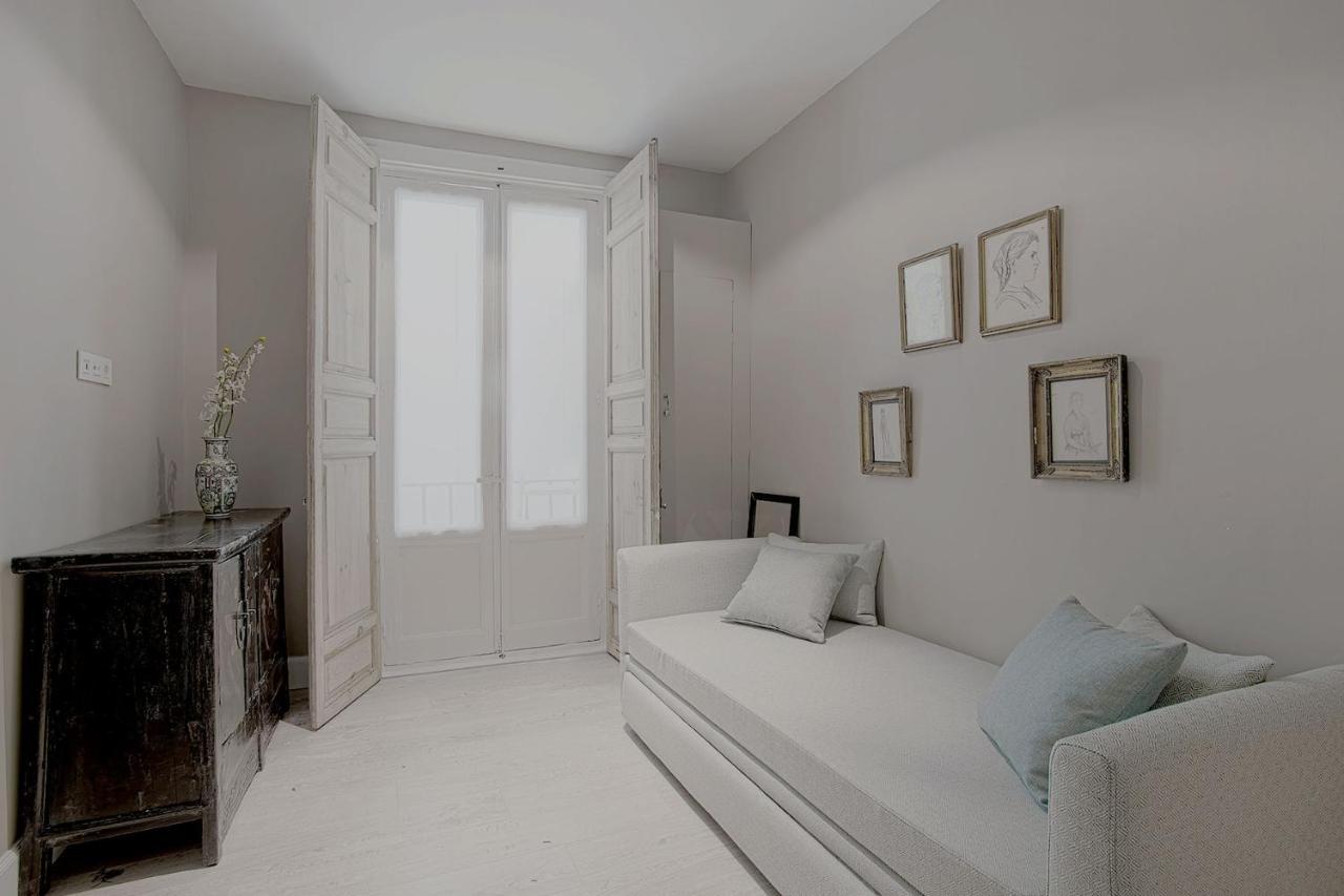 Genteel Home Huertas Madri Exterior foto